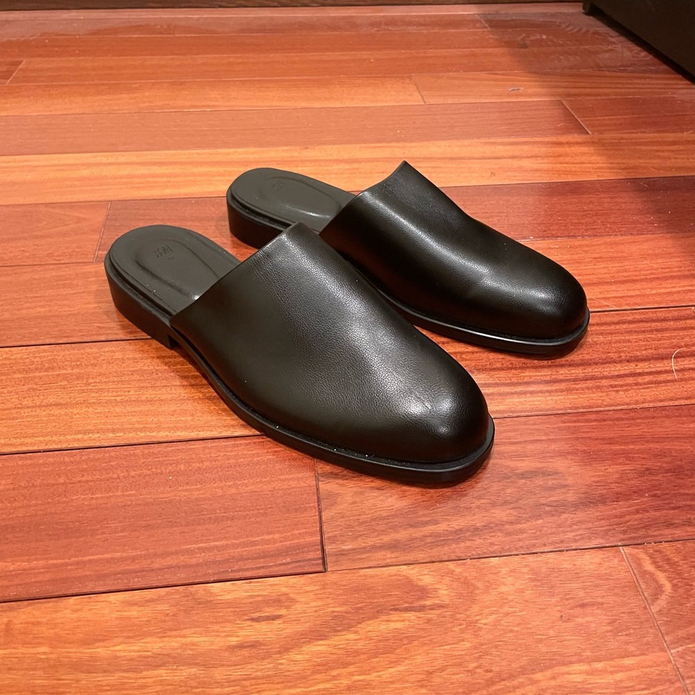 Men's Black Leather Slip-On Mules